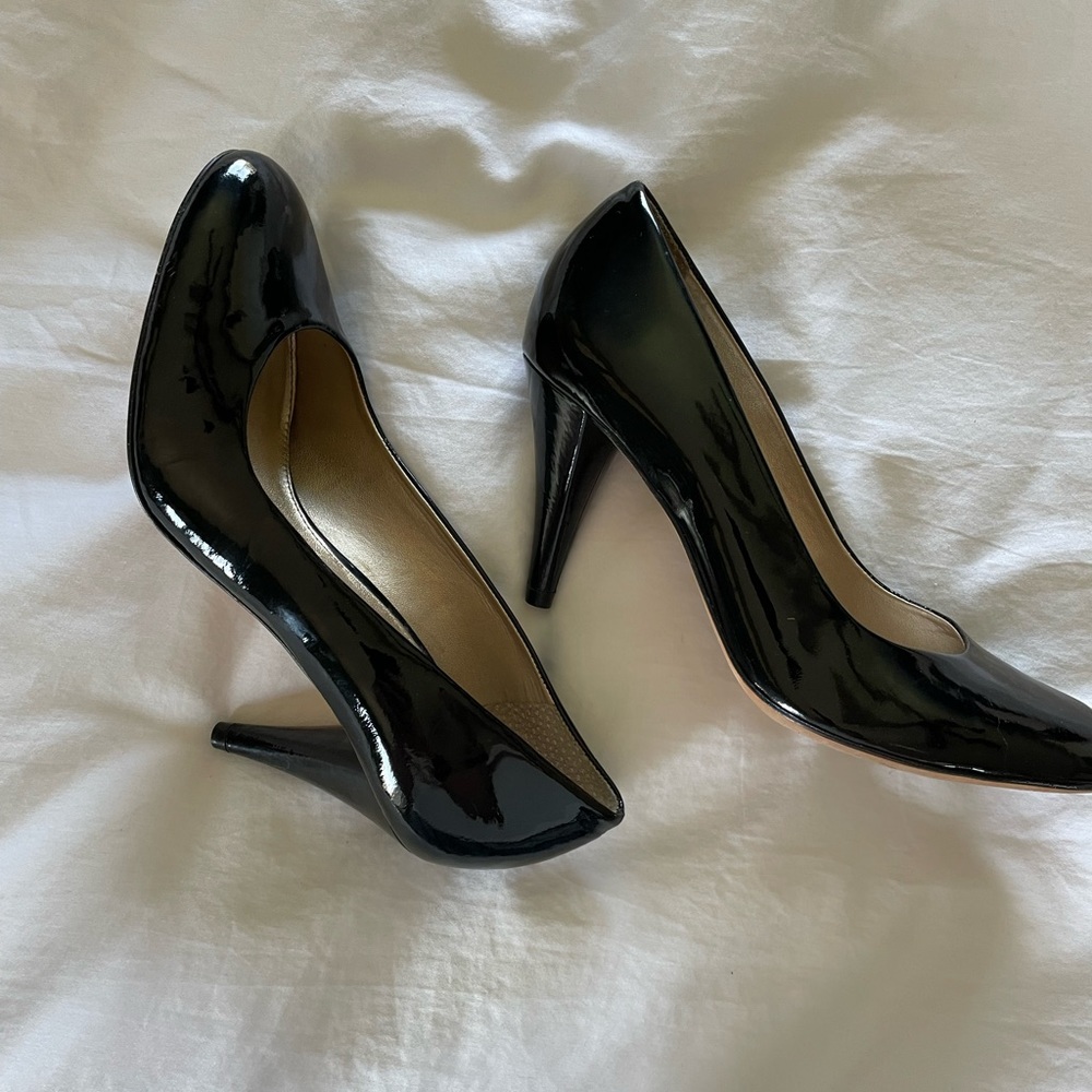Antonio Melani Pumps